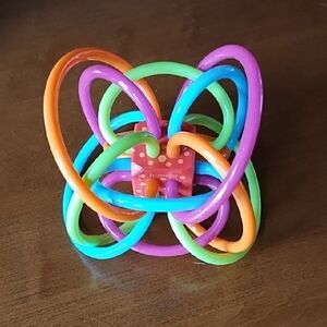 Teething Rattle Manhattan Toy Company Winkel BPA Free Refrigerate Soothing Soft